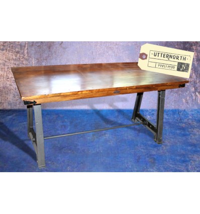 Table en Bois et Acier Vintage Industriel